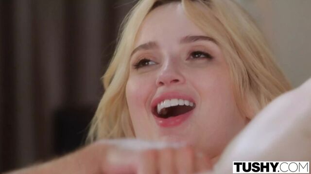TUSHY Anal-loving influencer Lexi seduces shy cameraman